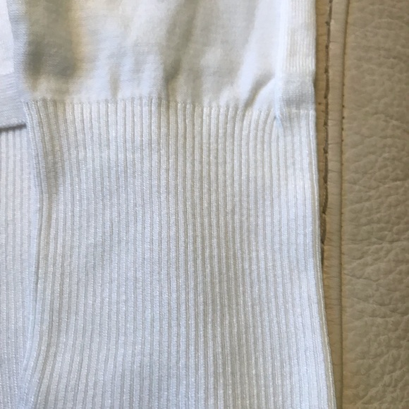 Carmen Marc Valvo Turtleneck - Picture 3 of 15